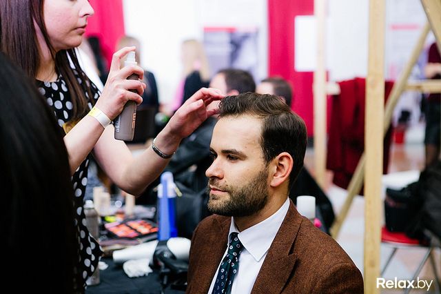 «Мы будем вести себя плохо и делать это хорошо» — фоторепортаж с показа Ивана Айплатова TopV10Minsk 4